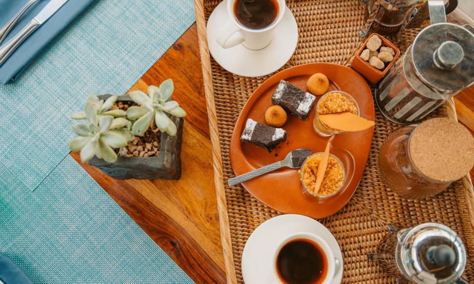 Breakfast at Le Chamarel Restaurant