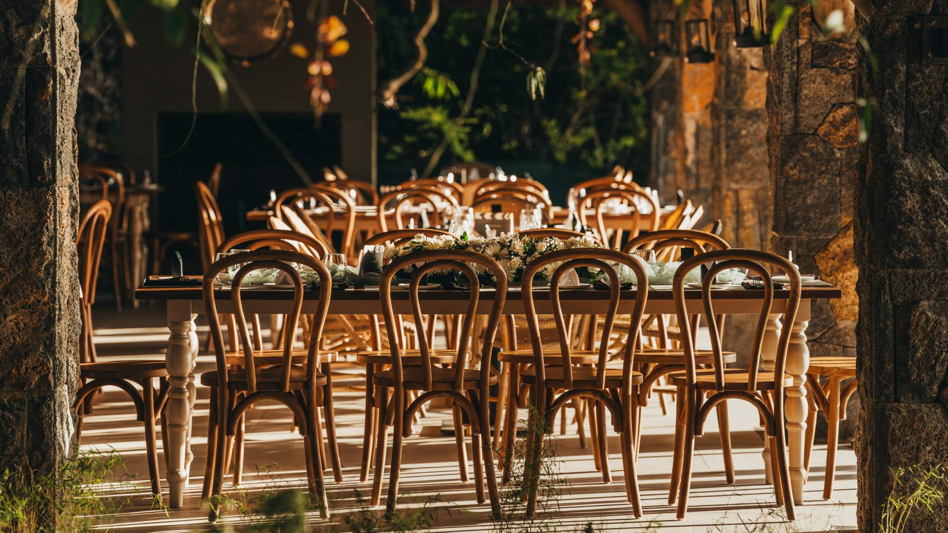 Le Chamarel Panoramic Restaurant: A Unique Venue for End-of-Year Parties, Private Events & Weddings